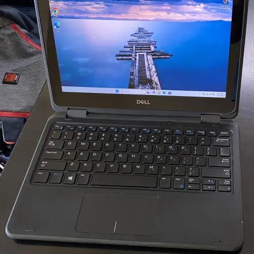 Laptop Dell Latitude 3190 2 en 1 usada, Intel Pentium N5030, 8GB RAM, 128GB SSD, pantalla táctil 11.6”'s photo #1
